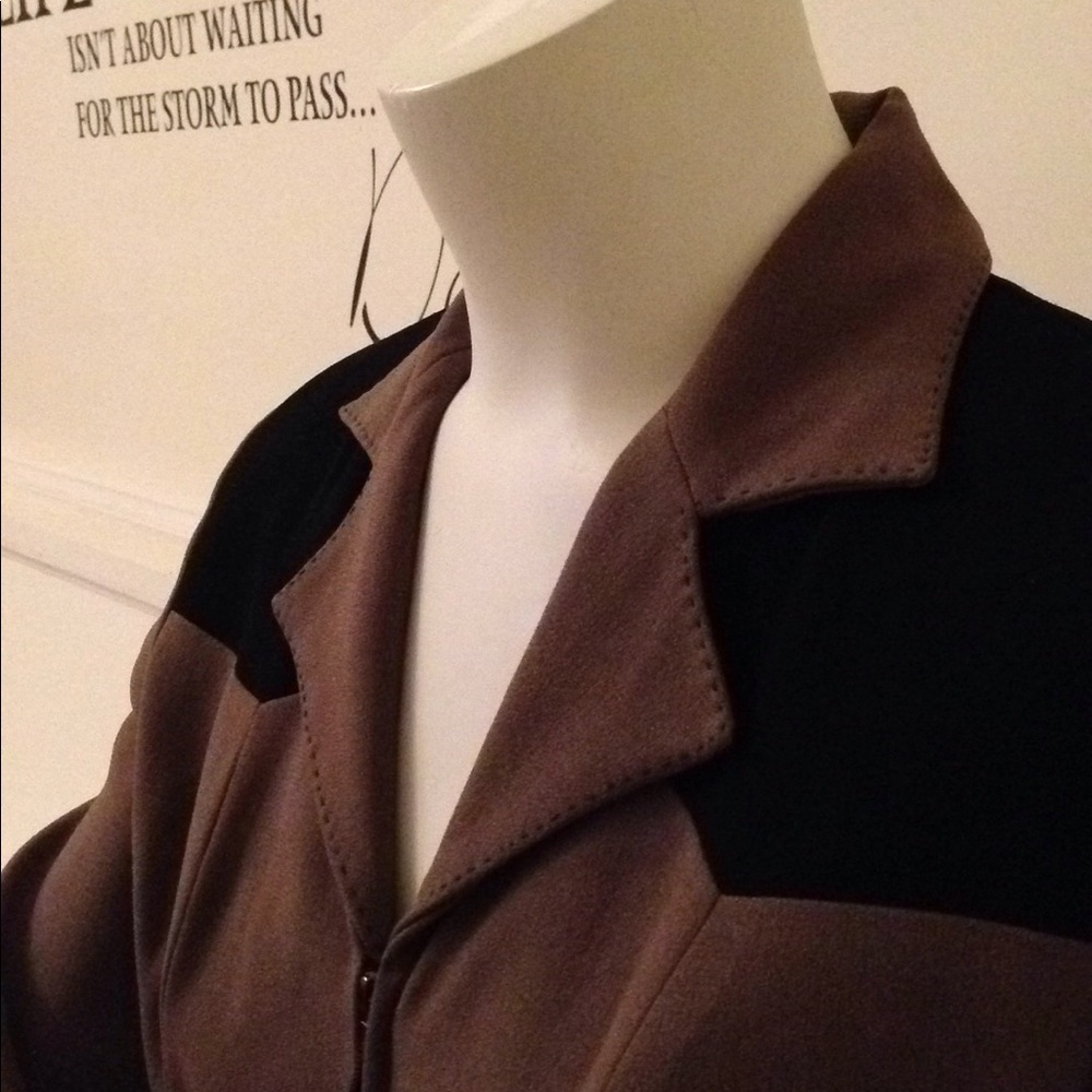 ♦️SOLD♦️ZELDA blazer. Brown/Black. Size 6. - Picture 2 of 8